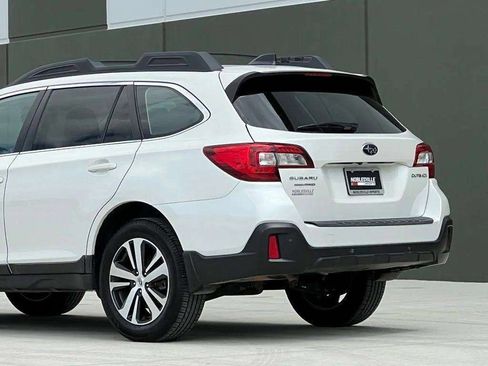 Used 2018 Subaru Outback 2.5i Limited AWD/4WD image 32
