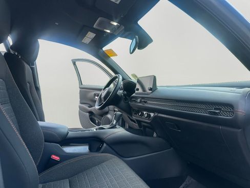 Certified 2025 Honda HR-V Sport image 11
