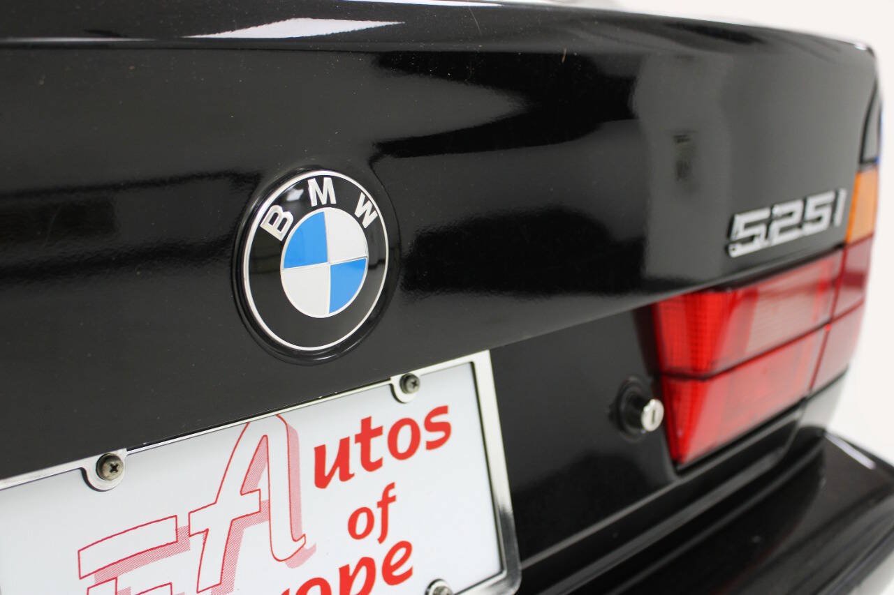 Used 1995 BMW 525i Sedan RWD image 9