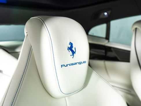 Certified 2025 Ferrari Purosangue Base image 36