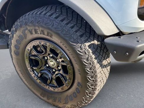 Used 2024 Ford Bronco Wildtrak AWD/4WD image 5