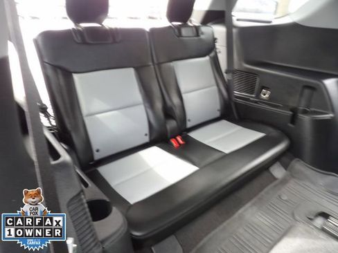 Certified 2023 Ford Explorer XLT w/ Equipment Group 202A RWD image 33