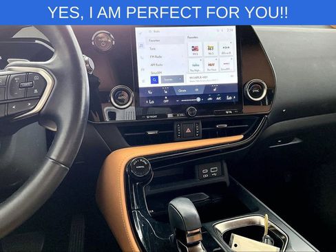 Used 2023 Lexus NX 350h AWD image 9