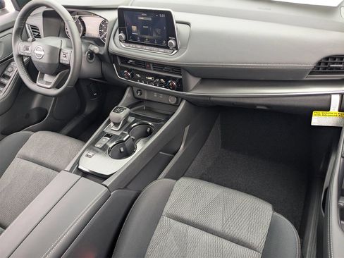 New 2026 Nissan Rogue SV FWD image 28