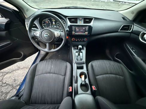 Used 2017 Nissan Sentra SV image 9