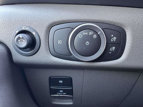 Certified 2025 Ford Transit 350 XLT RWD image 17