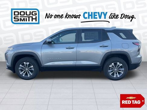 New 2026 Chevrolet Equinox LT w/ Convenience Package II image 3