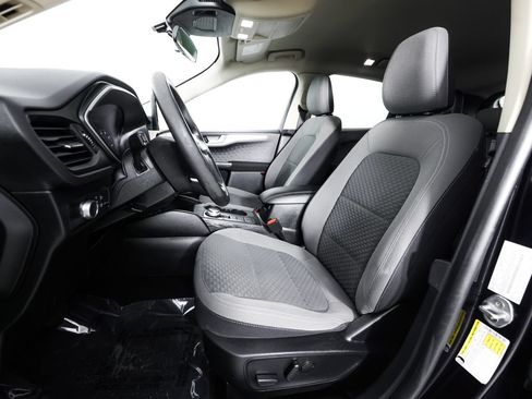 Used 2020 Ford Escape SE FWD image 20