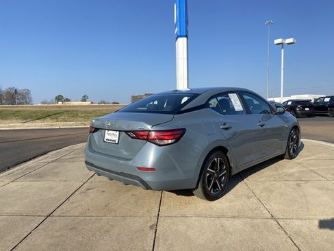 Used 2024 Nissan Sentra SV image 10