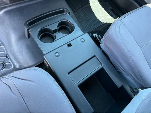Used 2011 Ford F150 XLT w/ XLT Chrome Pkg RWD image 14