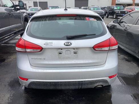 Used 2018 Kia Forte LX image 5