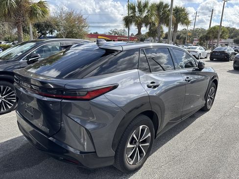 Used 2023 Lexus RZ 450e Premium image 2