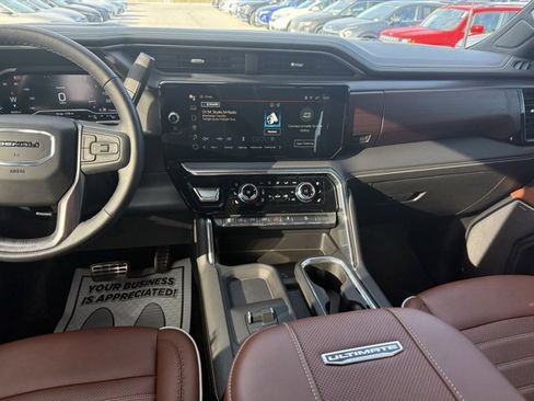 Used 2024 GMC Sierra 2500 Denali Ultimate image 13