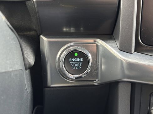 Used 2023 Ford F150 Lariat w/ FX4 Off-Road Package image 21