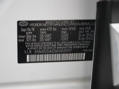 Used 2019 Hyundai Santa Fe SE w/ Cargo Package image 27