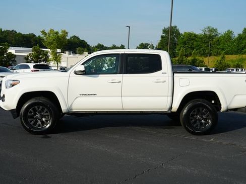 Used 2023 Toyota Tacoma SR5 RWD image 4