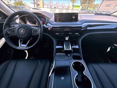 Used 2023 Acura MDX FWD image 17