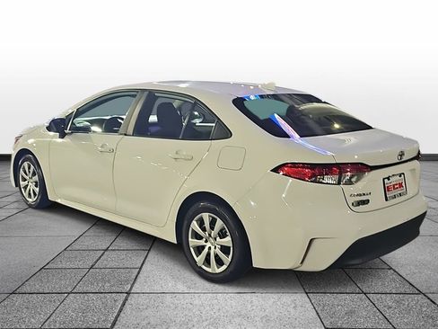 Used 2024 Toyota Corolla LE image 7