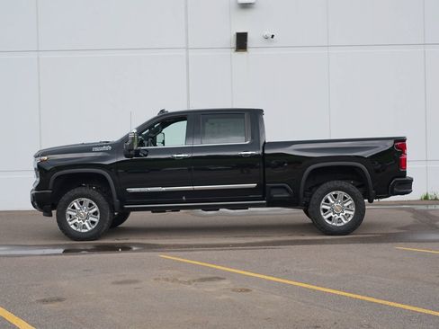 Certified 2024 Chevrolet Silverado 3500 High Country w/ High Country Premium Package AWD/4WD image 6