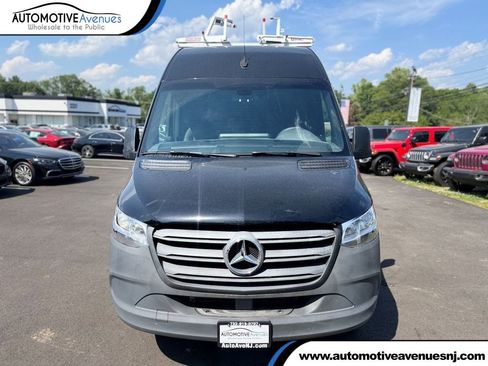 Used 2023 Mercedes-Benz Sprinter 2500 image 1