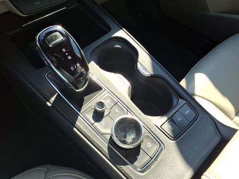 Used 2023 Cadillac XT4 Premium Luxury image 19