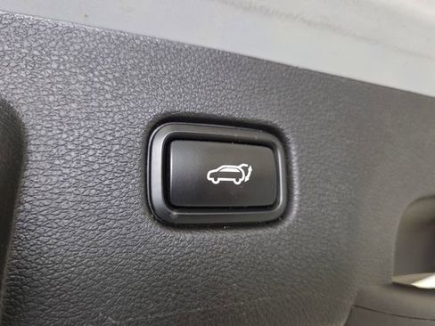 Used 2024 Kia Sportage X-Pro AWD/4WD image 12