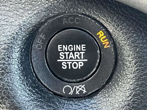 Certified 2022 Jeep Cherokee Limited image 31