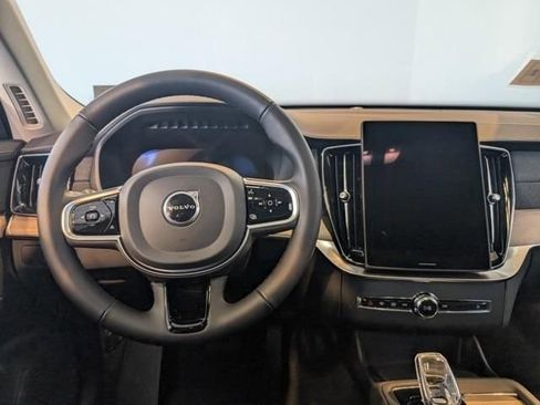 New 2026 Volvo XC90 B6 Plus w/ Protection Package AWD/4WD image 13