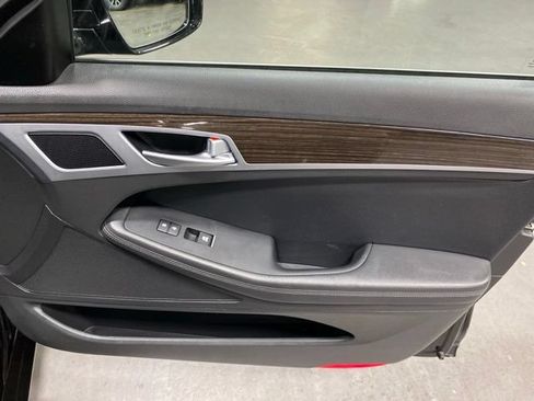 Used 2019 Genesis G80 3.8 AWD/4WD image 18