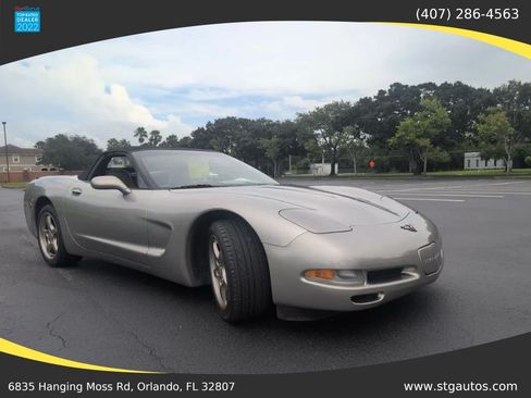Used 2000 Chevrolet Corvette Convertible w/ Memory Pkg RWD image 7