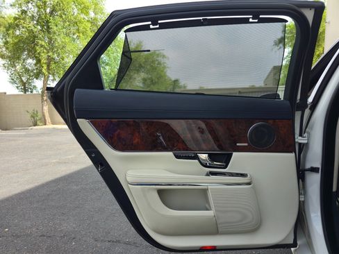 Used 2011 Jaguar XJ L RWD image 25