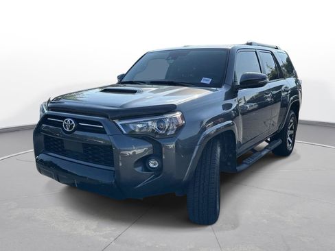 Used 2021 Toyota 4Runner TRD Off-Road Premium w/ Moonroof Package AWD/4WD image 2