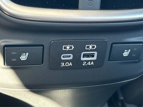 Certified 2025 Subaru Outback Limited image 41