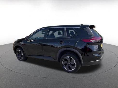 Used 2025 Nissan Rogue SV AWD/4WD image 10
