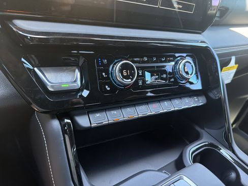New 2026 GMC Sierra 1500 AT4X AWD/4WD image 28