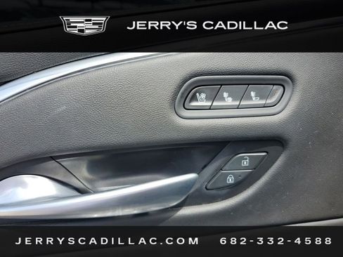 Used 2023 Cadillac Escalade Premium Luxury AWD/4WD image 12