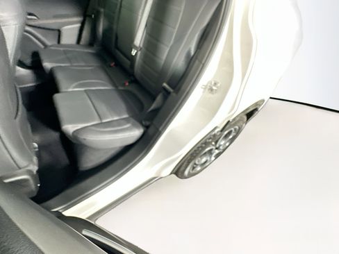 Used 2025 Alfa Romeo Tonale w/ Premium Package image 26