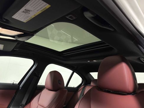 New 2026 BMW 330i xDrive Sedan w/ Convenience Package image 18