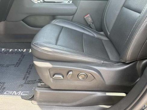 Used 2021 GMC Yukon Denali w/ Denali Premium Package AWD/4WD image 16