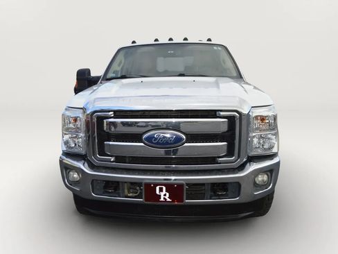 Used 2011 Ford F250 Lariat w/ Lariat Interior Pkg image 11