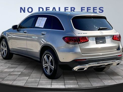 Used 2021 Mercedes-Benz GLC 300 4MATIC image 4