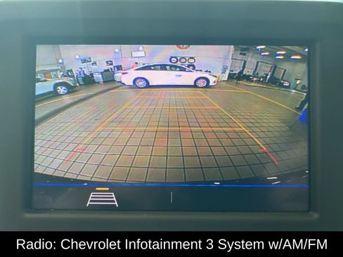Used 2020 Chevrolet Equinox LS w/ LS Convenience Package AWD/4WD image 3