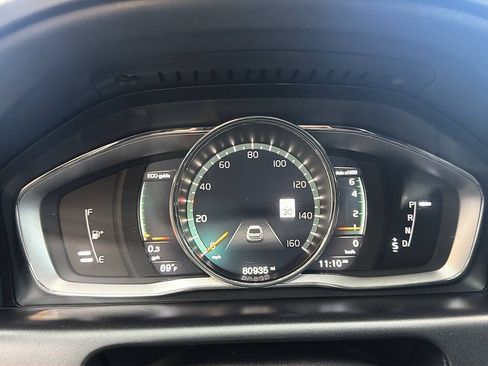 Used 2017 Volvo XC60 T5 Dynamic w/ Advanced Package AWD/4WD image 10