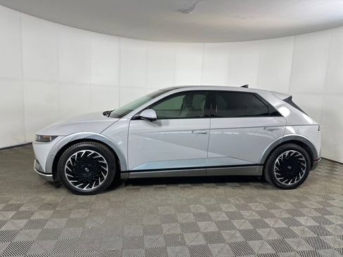 Used 2022 Hyundai Ioniq 5 Limited w/ Cargo Package image 6
