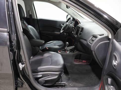 Used 2017 Jeep Compass Trailhawk w/ Leather Interior Group AWD/4WD image 22