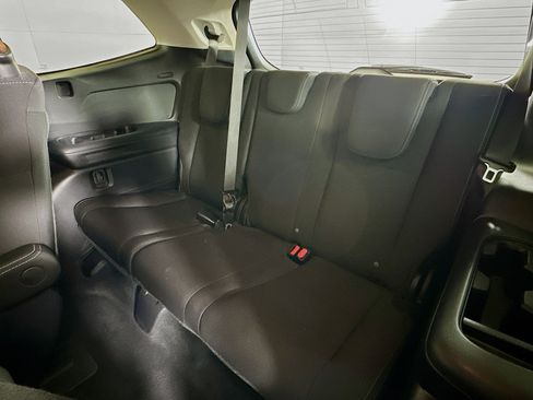 Used 2024 Subaru Ascent Premium w/ Convenience Package image 28