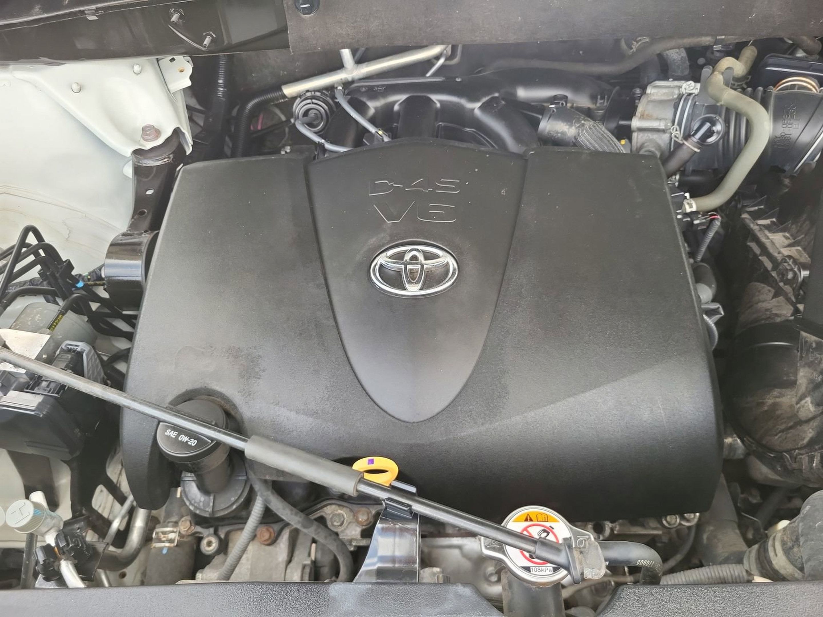 Used 2018 Toyota Highlander Plus AWD/4WD image 22