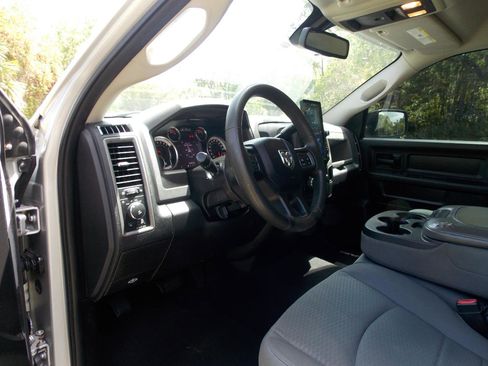 Used 2013 RAM 1500 Express image 12