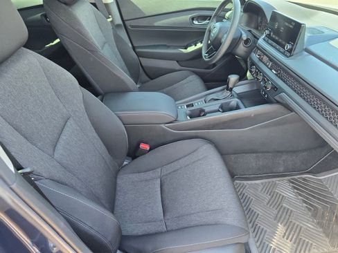 Used 2025 Honda Accord SE image 12
