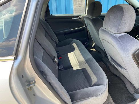 Used 2014 Chevrolet Impala LT image 24